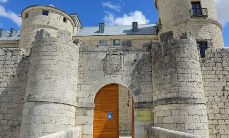 Castillo de simancas, puerta principal