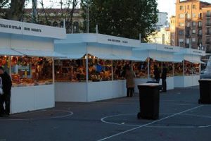 Mercado navideño Acera de Recoletos